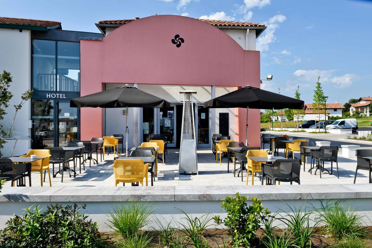Hotel Restaurant Aldaburua Larressore Buitenkant foto